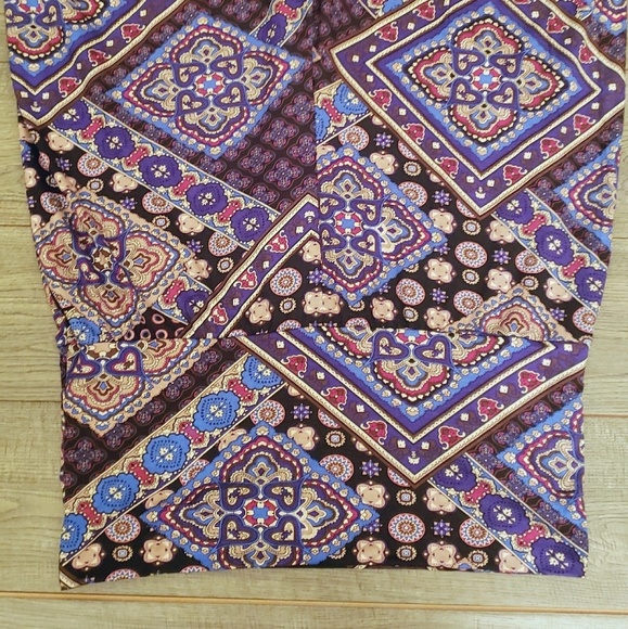 Casino Nights Flowy Wide Pants - Picture 3 of 3